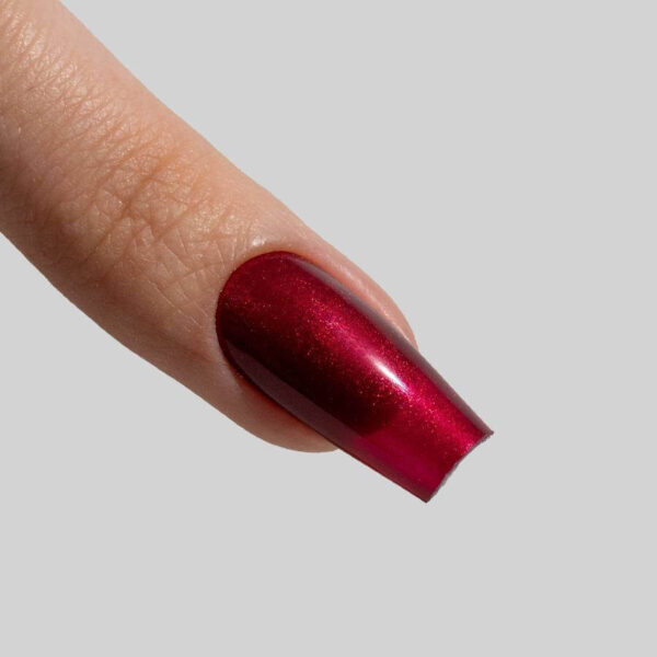 ESMALTE SEMIPERMANENTE 020 SUNSET - ROJO AMARANTO CON MICROGLITTER