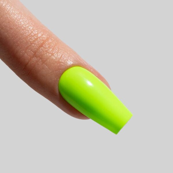 Esmalte-Semipermanente-037-lollipop-verde-fluor-ml-musa-nails-2 ESMALTE SEMIPERMANENTE 037 RIO - LOLLIPOP - VERDE FLUOR