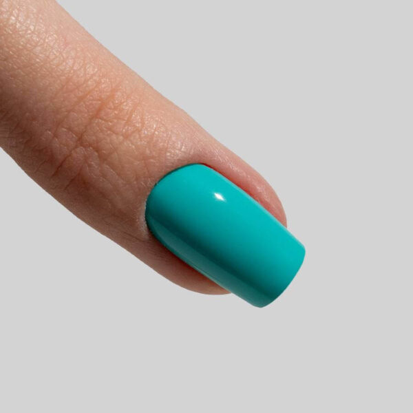 Esmalte-Semipermanente-111-malibu-esmeralda-7-ml-musa-nails-2 (1) COLECCION MALIBU
