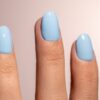 esmalte-gel-semipermanente-soak-off-sp041-celeste-detalle-unas-simply-musa GEL SEMIPERMANENTE CELESTE